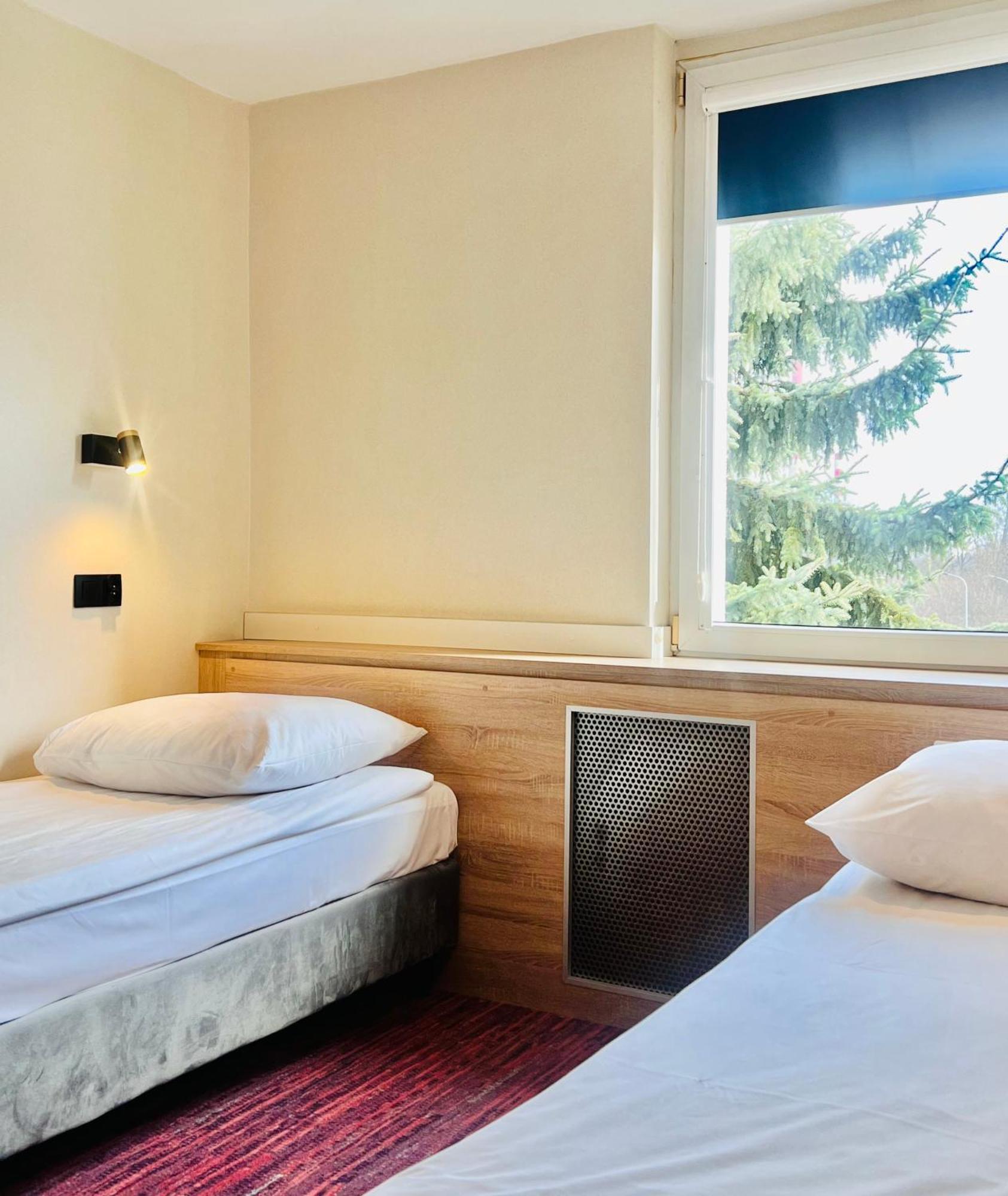 Hotel Rok Krakow Bagian luar foto